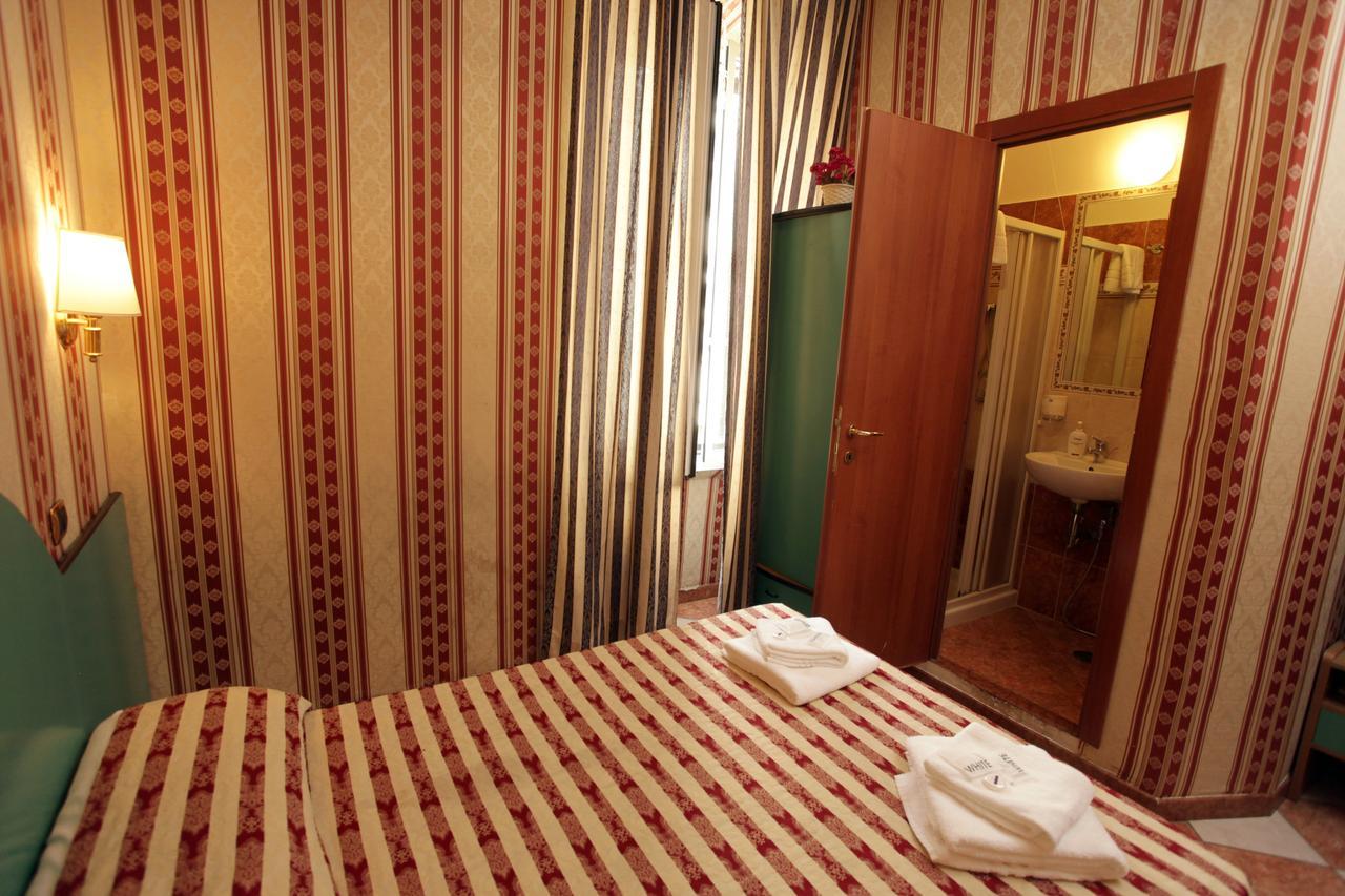 Hotel Hollywood Рим Экстерьер фото